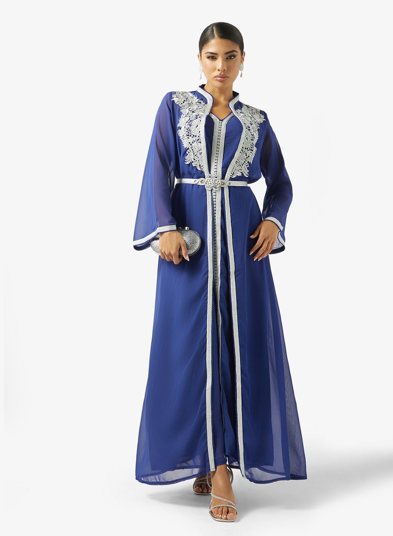 خزانة عباية مطرزة مع فستان داخلي - Image 5